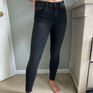 Old Navy Rockstar Black Wash  Super Skinny Jeans!